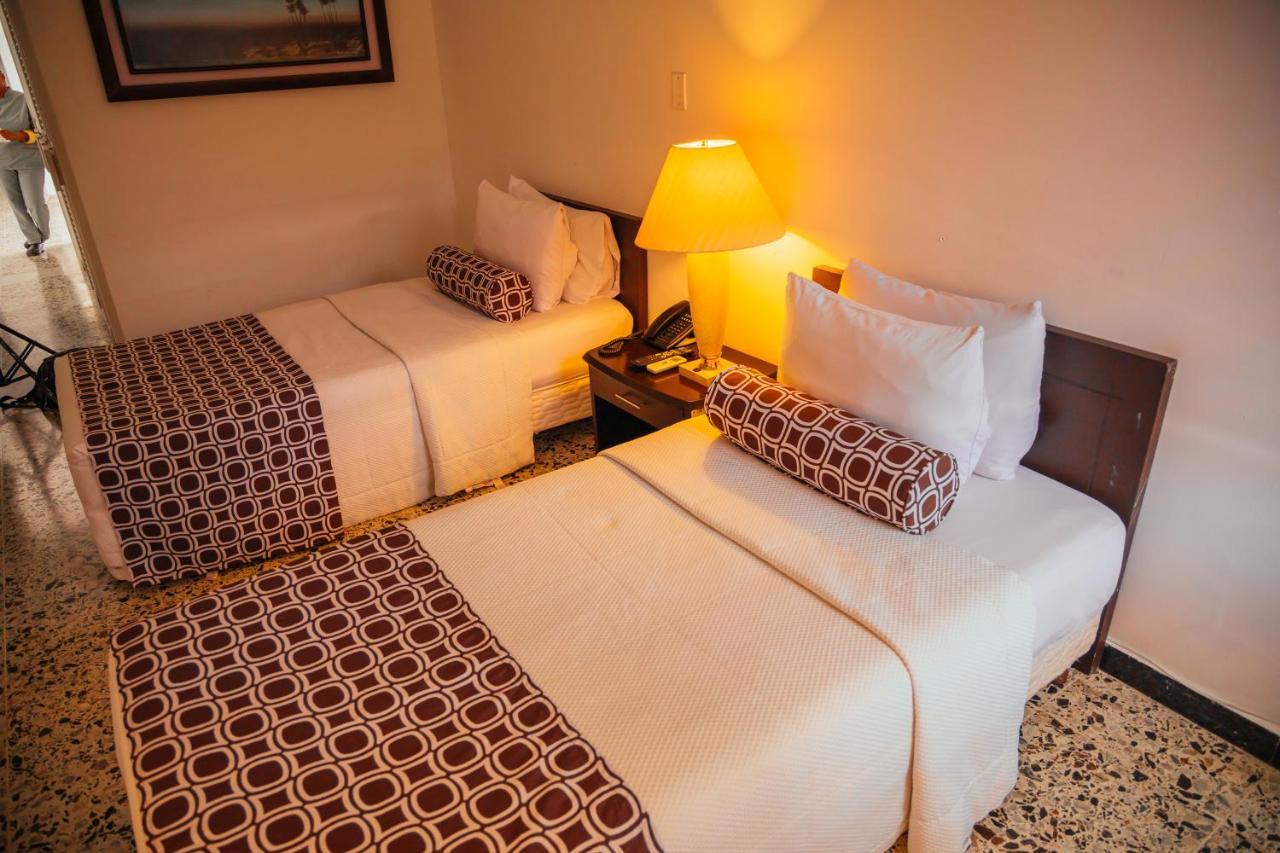 Hotel Tequendama Inn Estacion Buenaventura Exteriör bild