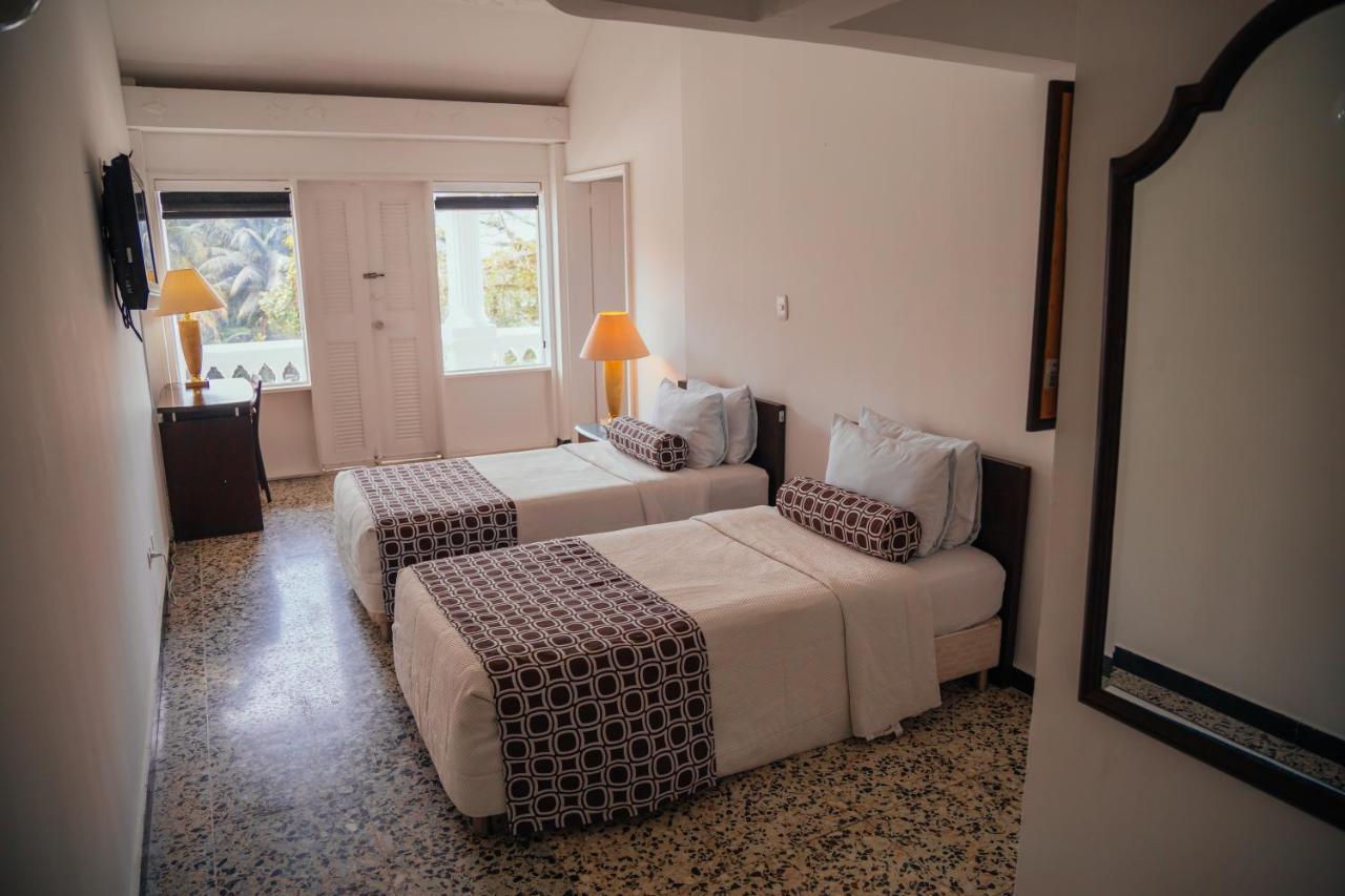 Hotel Tequendama Inn Estacion Buenaventura Exteriör bild
